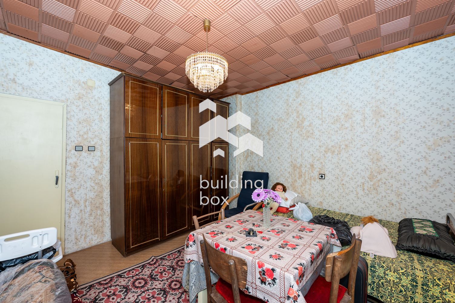 Фамилна къща с двор в с. Шишманци - 0