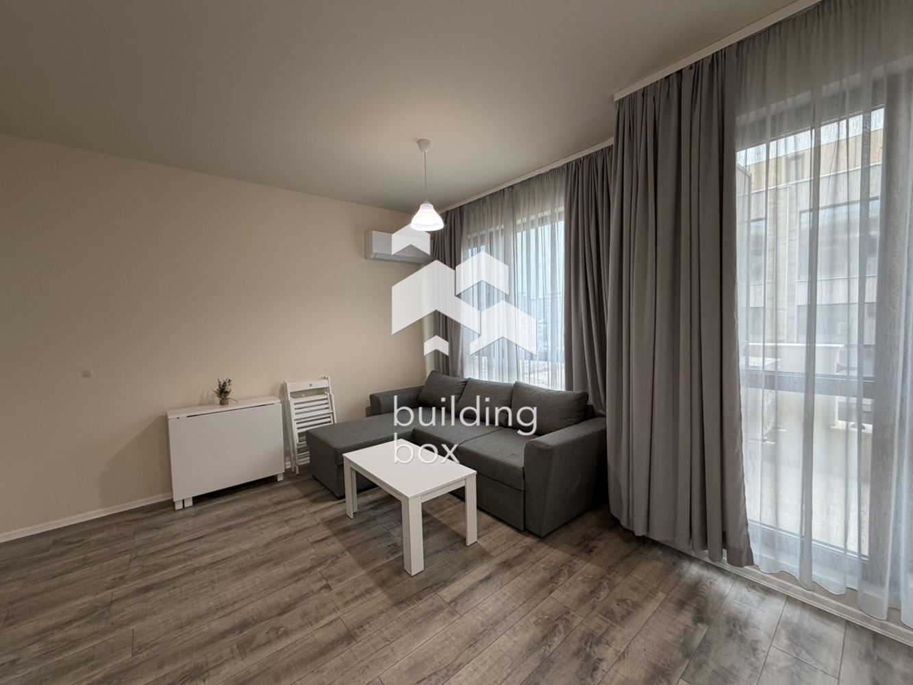 Двустаен апартамент под наем - кв. Смирненски к-с Алгара - 0