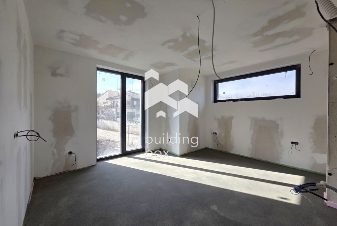 Тристаен апартамент - с. Панчарево - 0