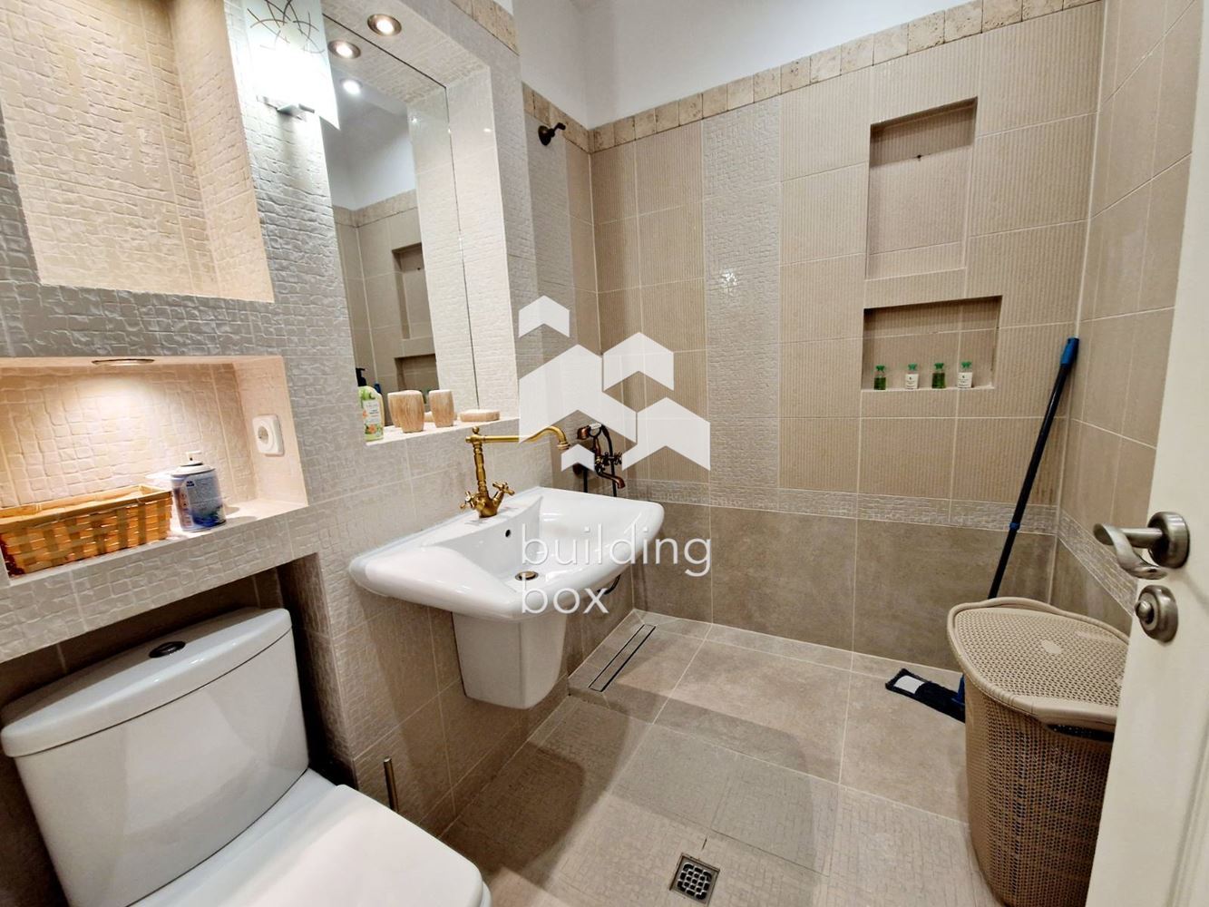 Топъл и уютен двустаен апартамент в кв. Студентски Град . - 0