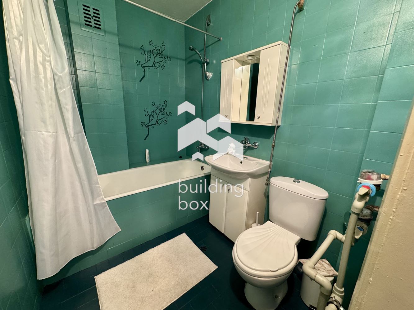 Просторен тристаен в Гео Милев - 0