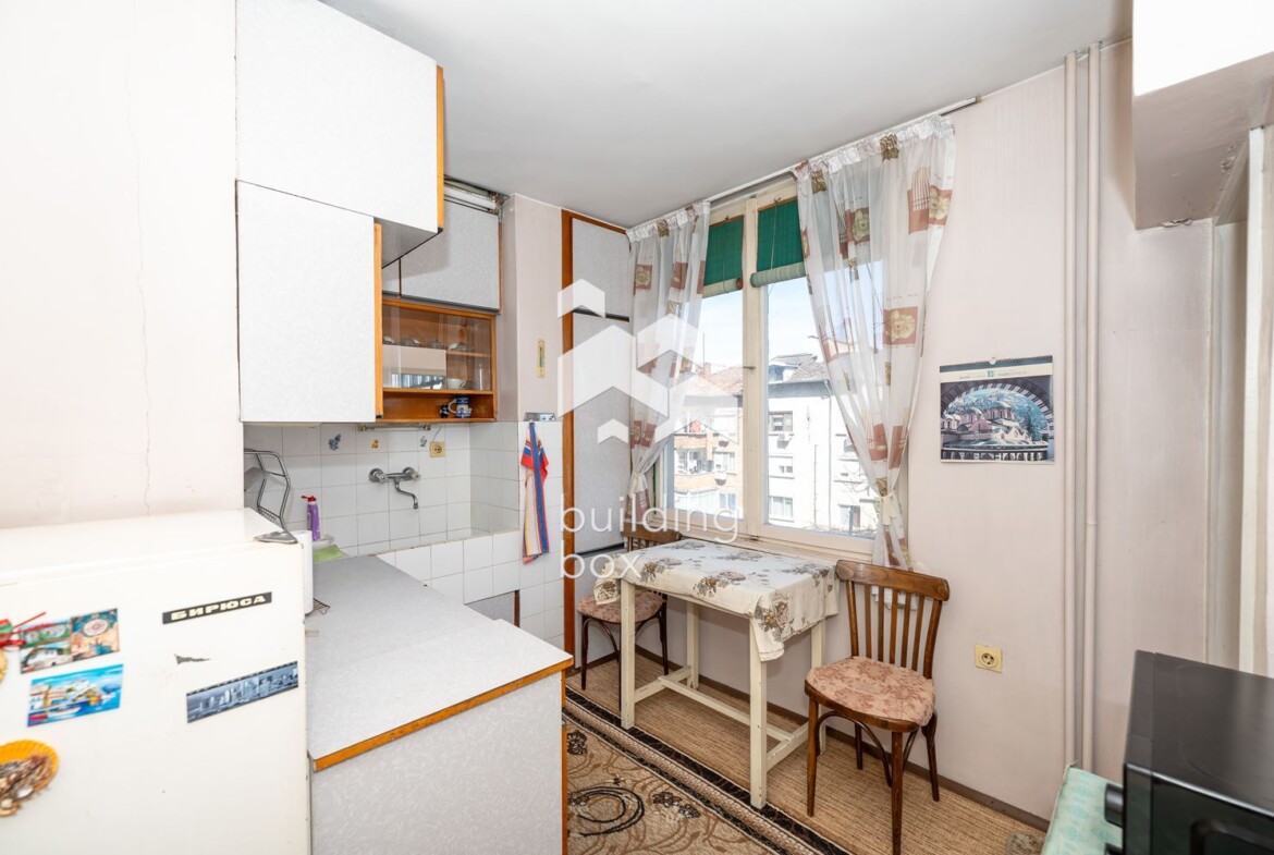 Многостаен апартамент монилит в кв. Южен 98кв.м. - 0