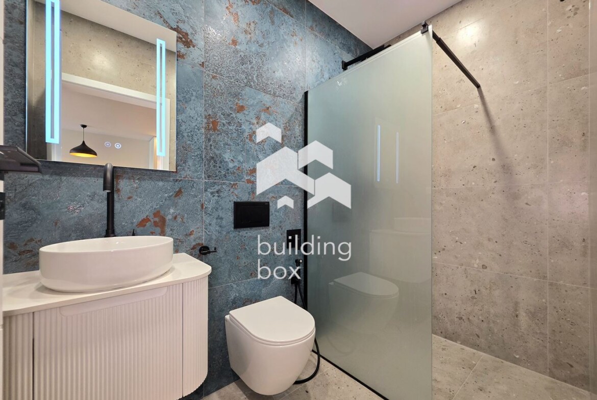 Светъл и просторен апартамент в MONA 3 - 0