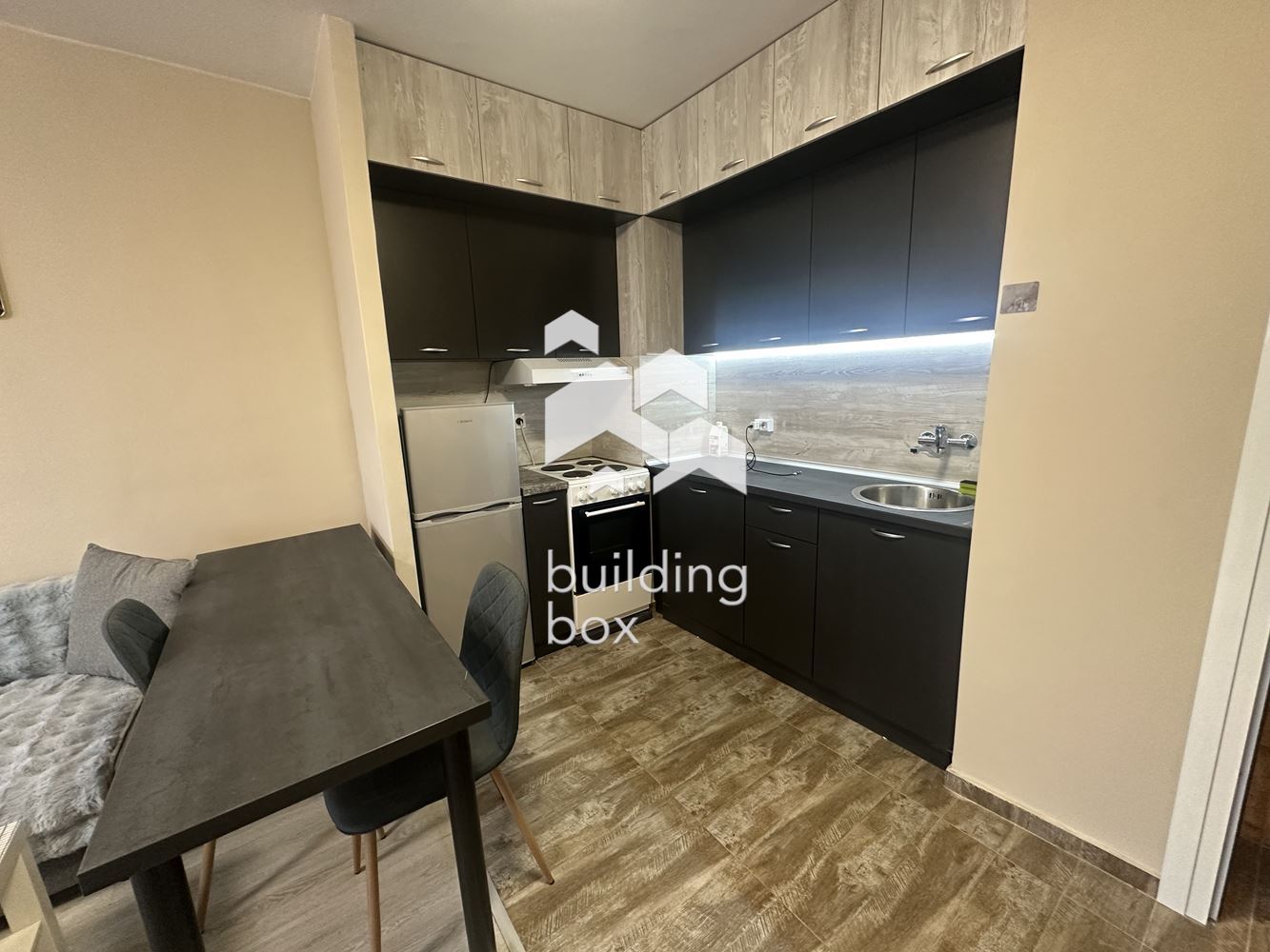 Едностаен апартамент в Младост 3 - 0