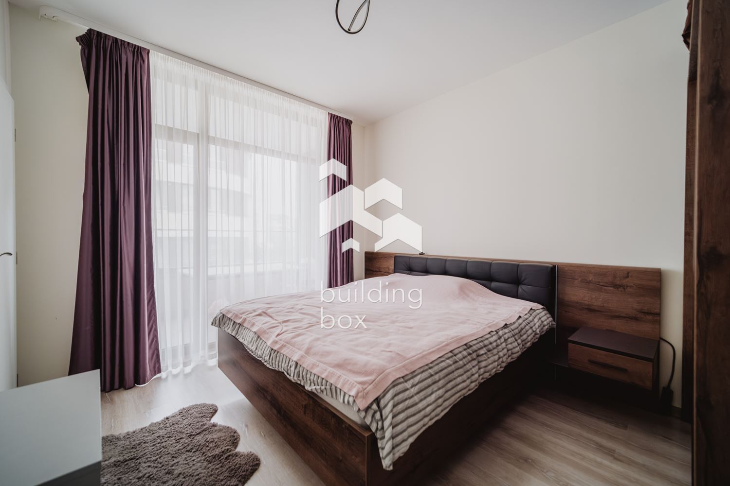 Тристаен обзаведен СИТИ ПАРК ЮГ - 0