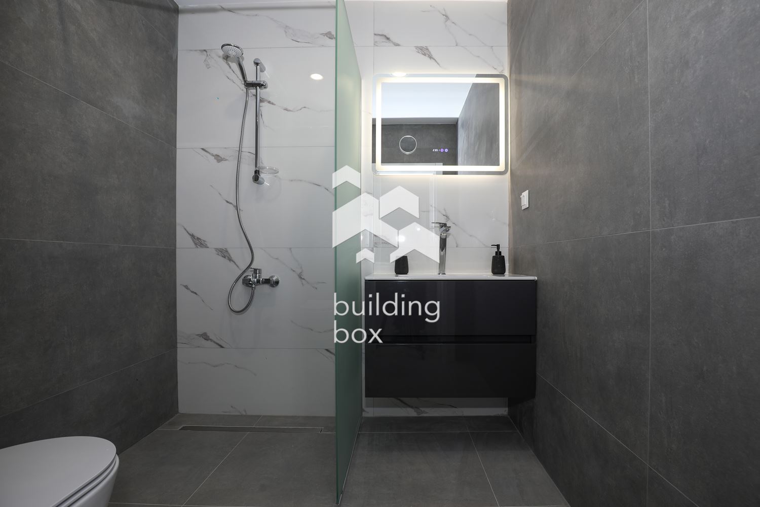 Обзаведена къща в Бистрица - 0