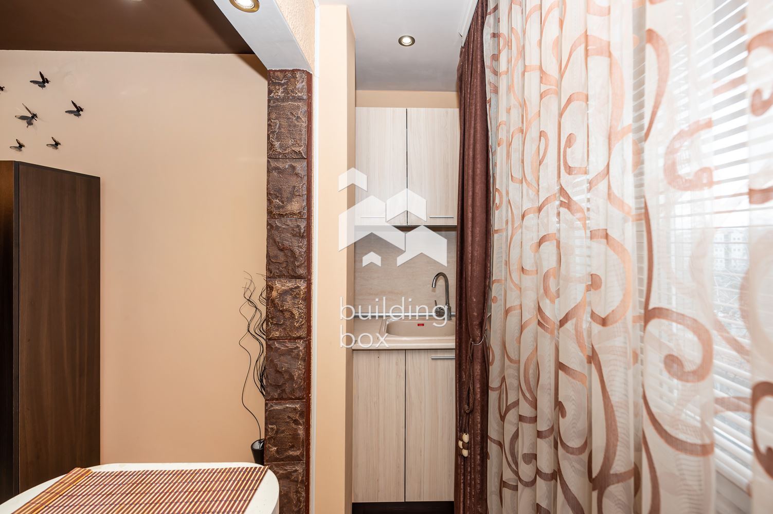 Двустаен преустроен в тристаен - 0