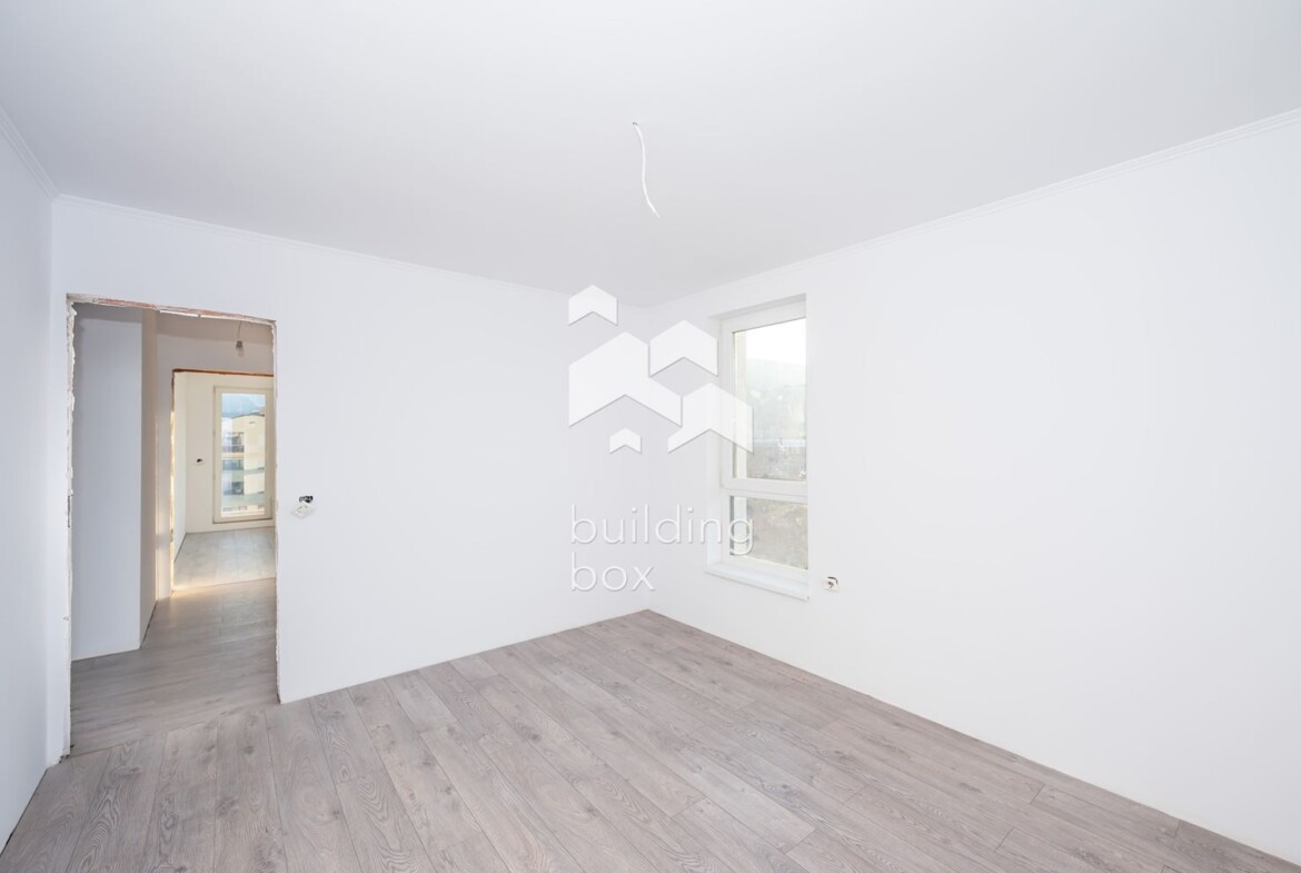 Тристаен апартамент до ключ в Асеновград - 0