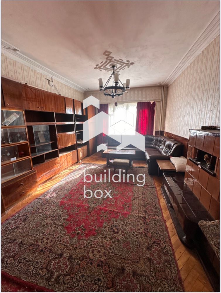 Инвестиционен имот - кв. Яворов - 0