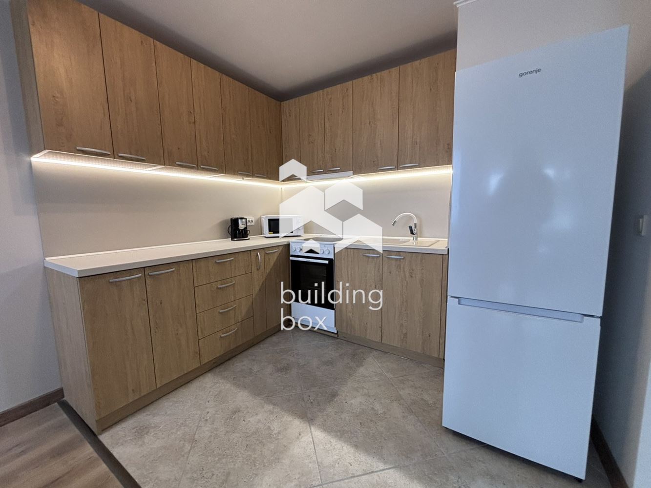 ДВУСТАЕН Стоун Хил - 0