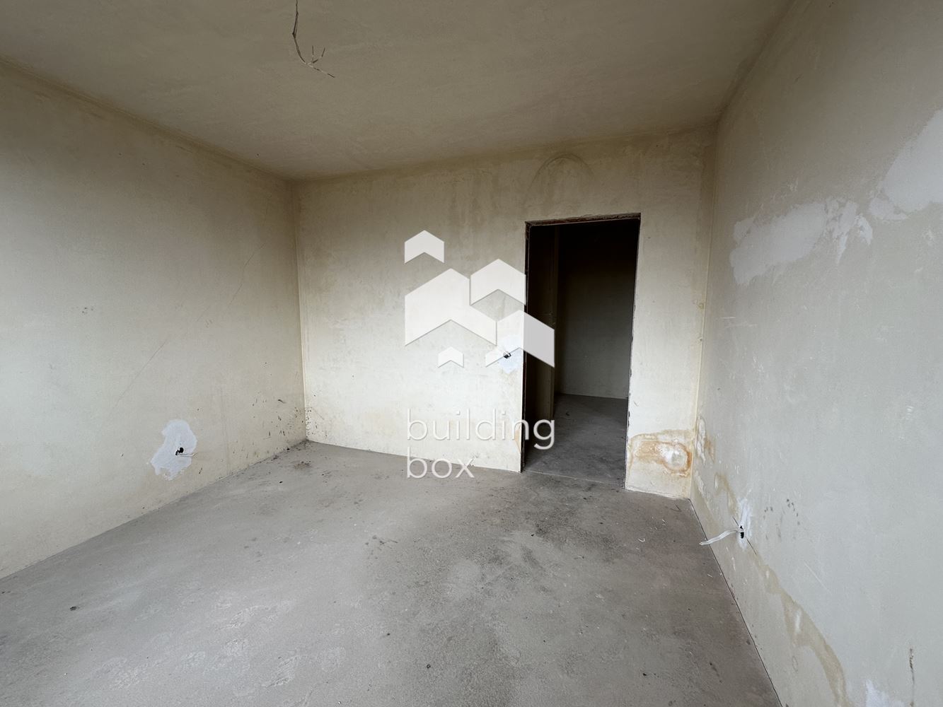 Тристаен апартамент в Люлин 1 - 0