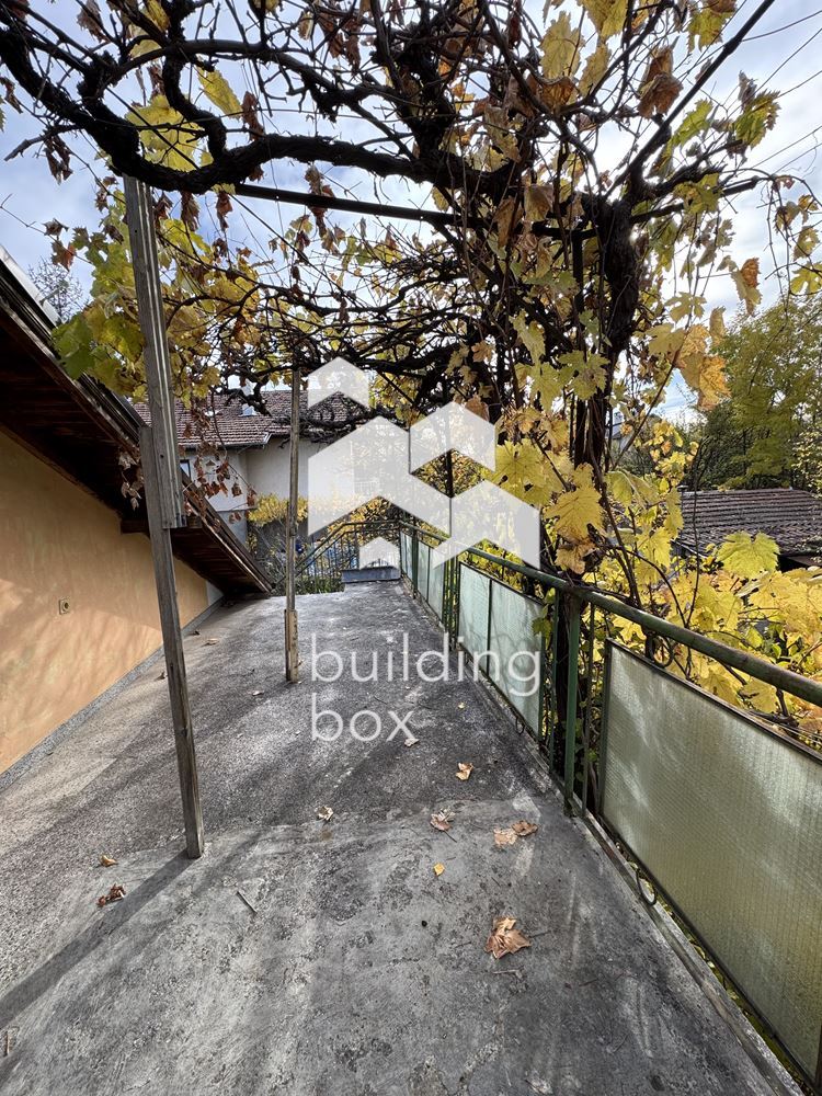 Етаж от къща в Банкя - 0