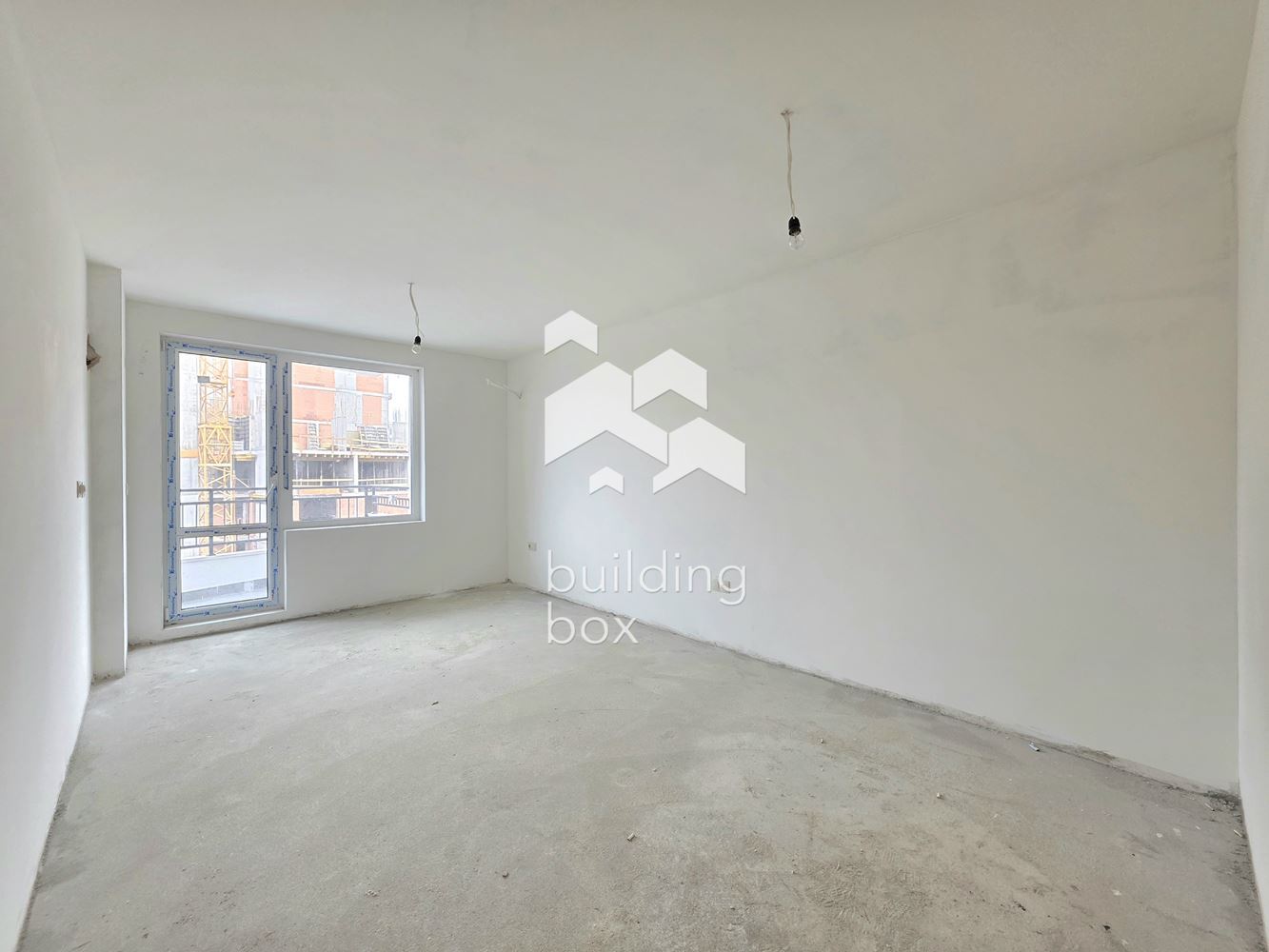 Тристаен апартамент - кв. Оборище - 0