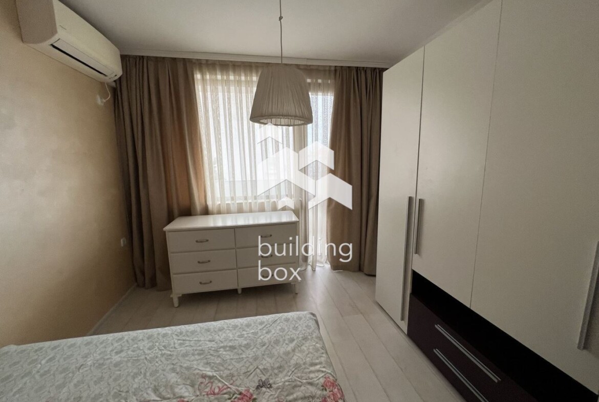 Тристаен апартамент - кв. Прослав - 0