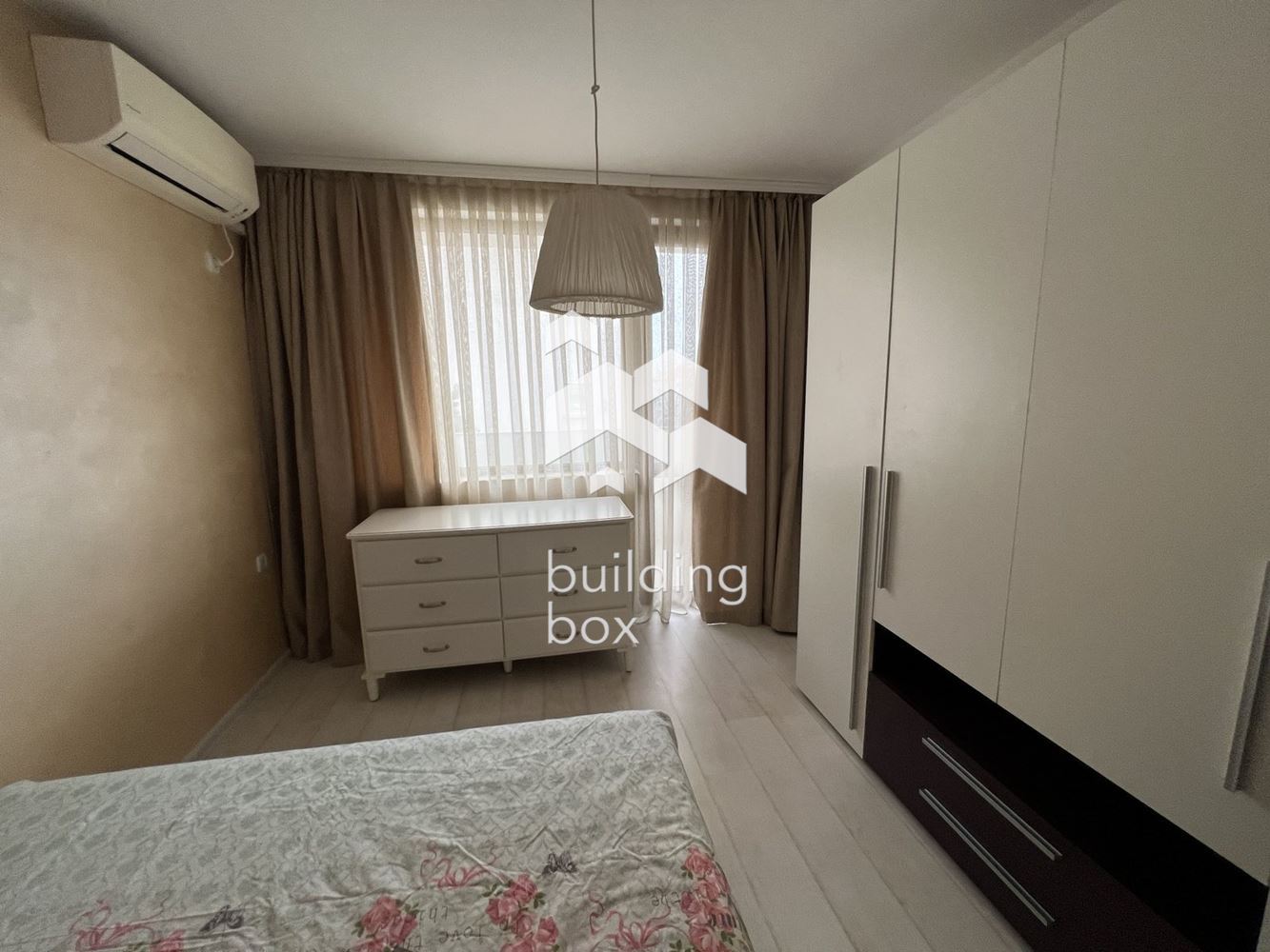 Тристаен апартамент - кв. Прослав - 0