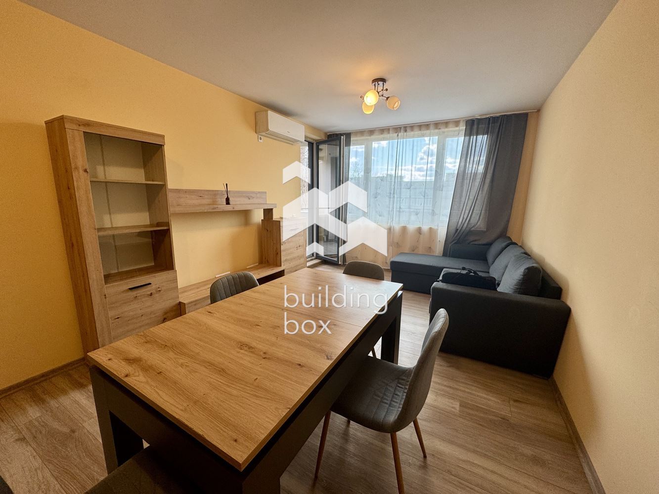 Просторен двустаен във Връбница 1 - 0