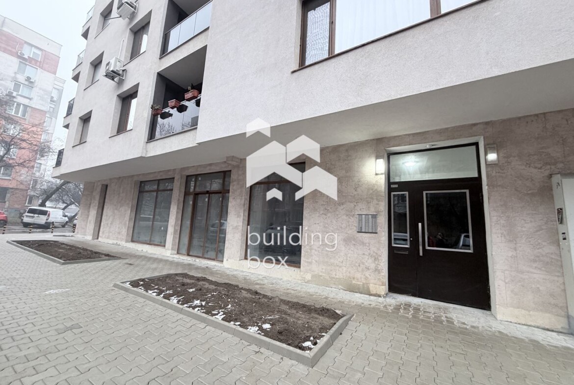 Тристаен апартамент в Люлин 1 - 0