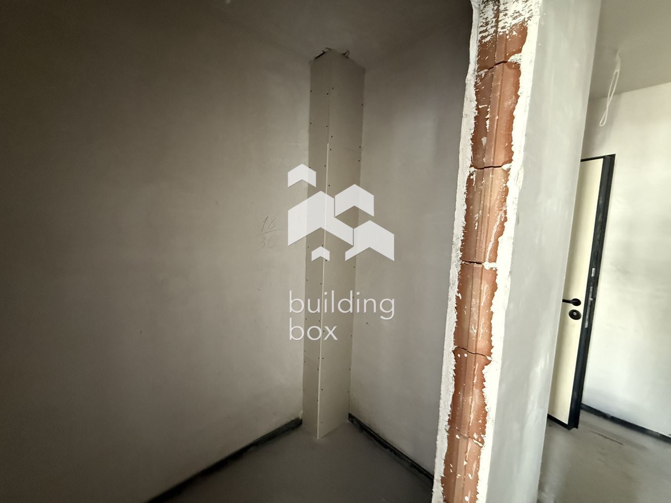 Двустаен апартамент пред АКТ16 - кв. Остромила - 0