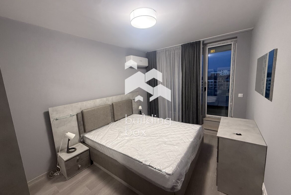 Светъл и просторен двустаен апартамент - 0