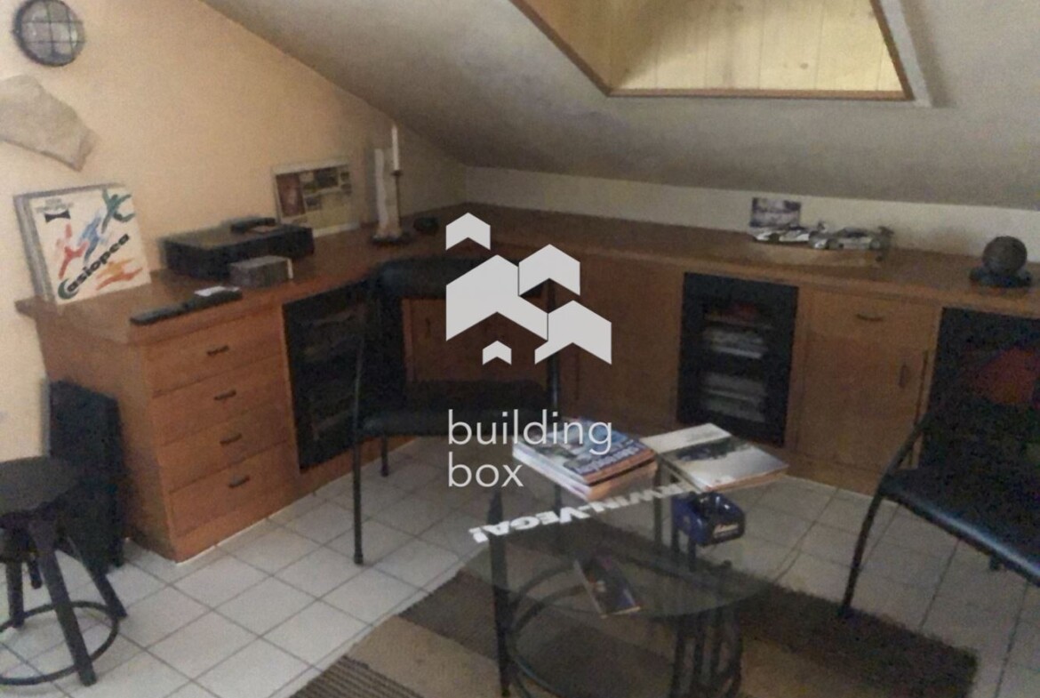 Етаж от къща в гр. Ботевград - 0