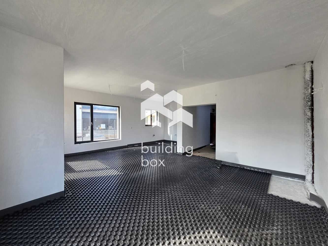 Качество! Простор с двор 600 кв.м.! Еднофамилна къща с Акт 16! - 0