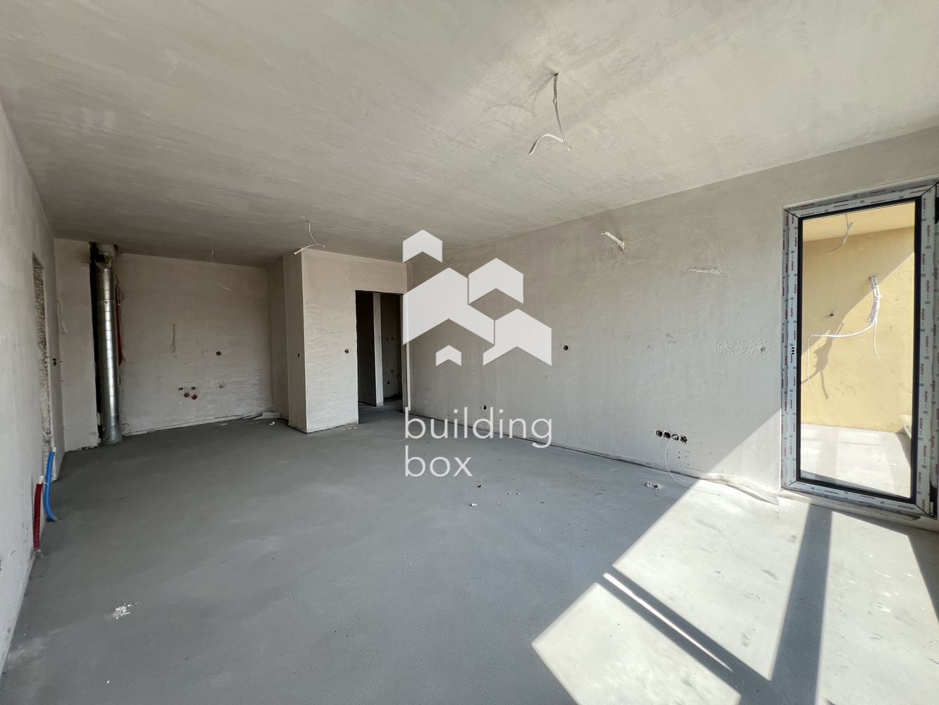 Тристаен апартамент в нова модерна сграда – Централна София - 0