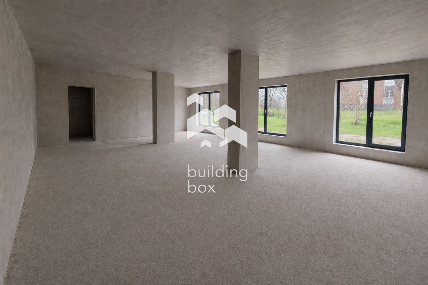 Помещение със статут на офис в кв. Дружба - 0