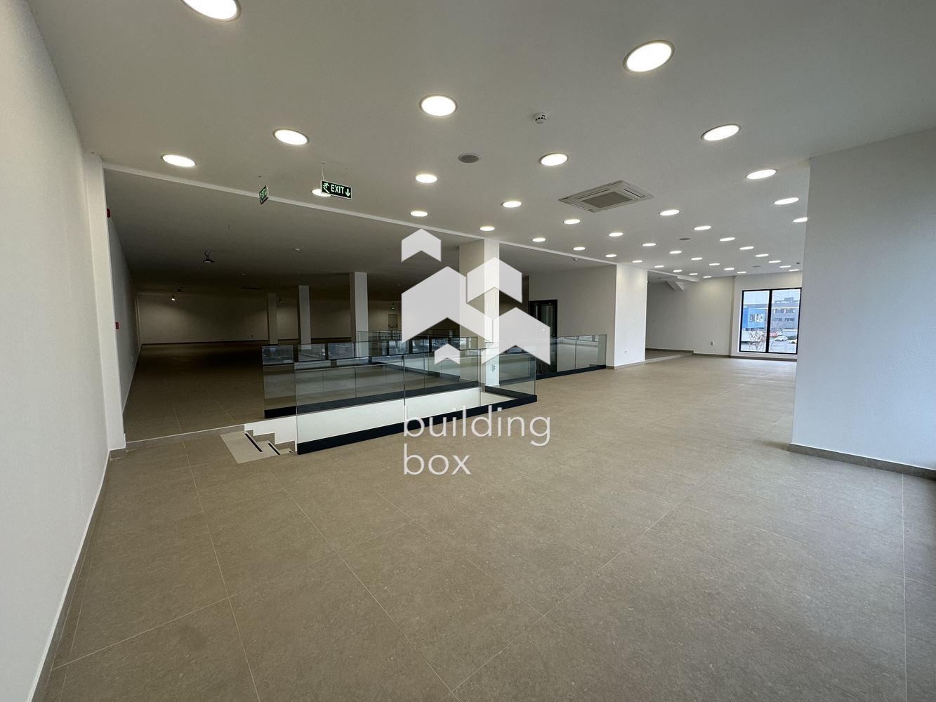 Сграда с потенциал на първа линия на бул. Европа - 0