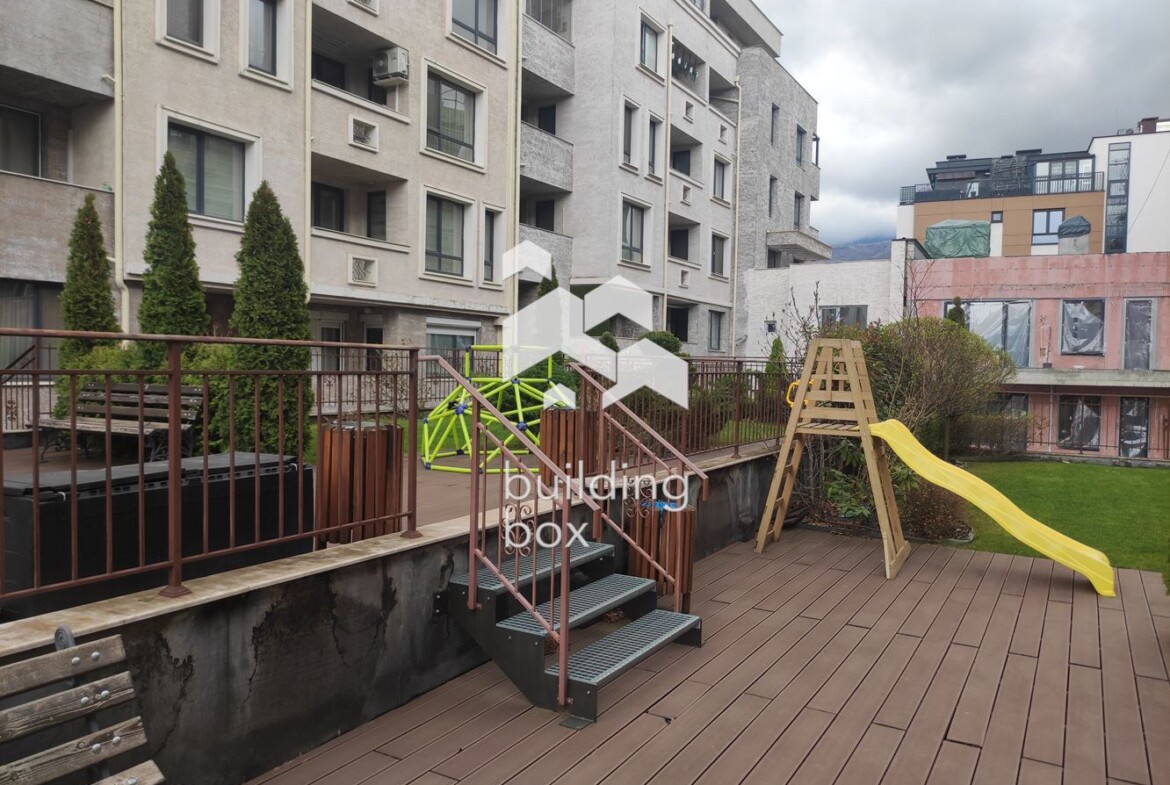 Многостаен апартамент в затворен комплекс в кв. Кръстова вада - 0