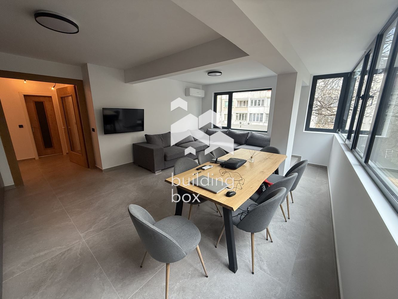 Многостаен апартамент с шест спални - 0