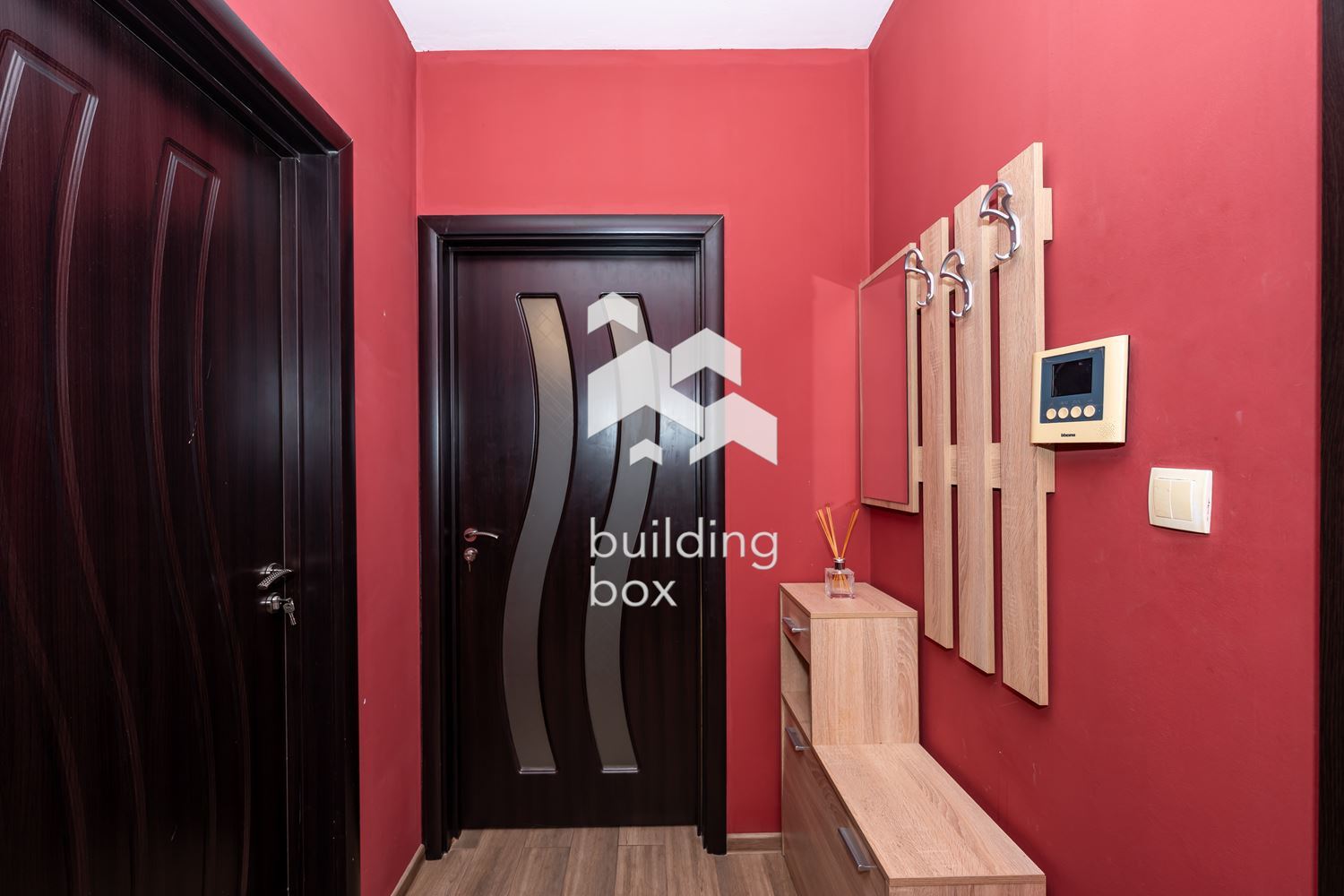 Тристаен обзаведен апартамент - 0