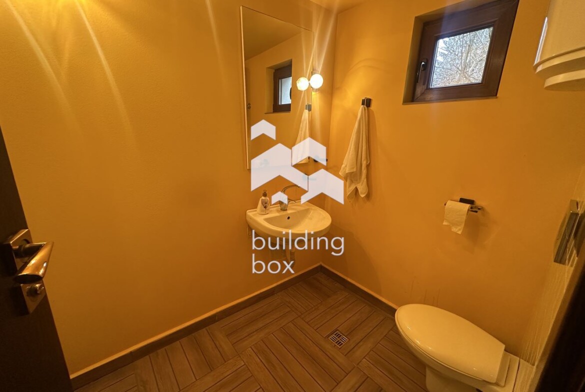 Уютна къща в с. Бистрица - 0