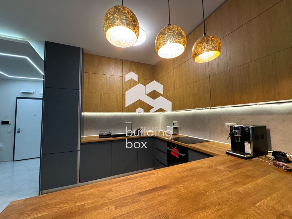 Просторен мезонет в затворен комплекс в Кръстова вада - 0