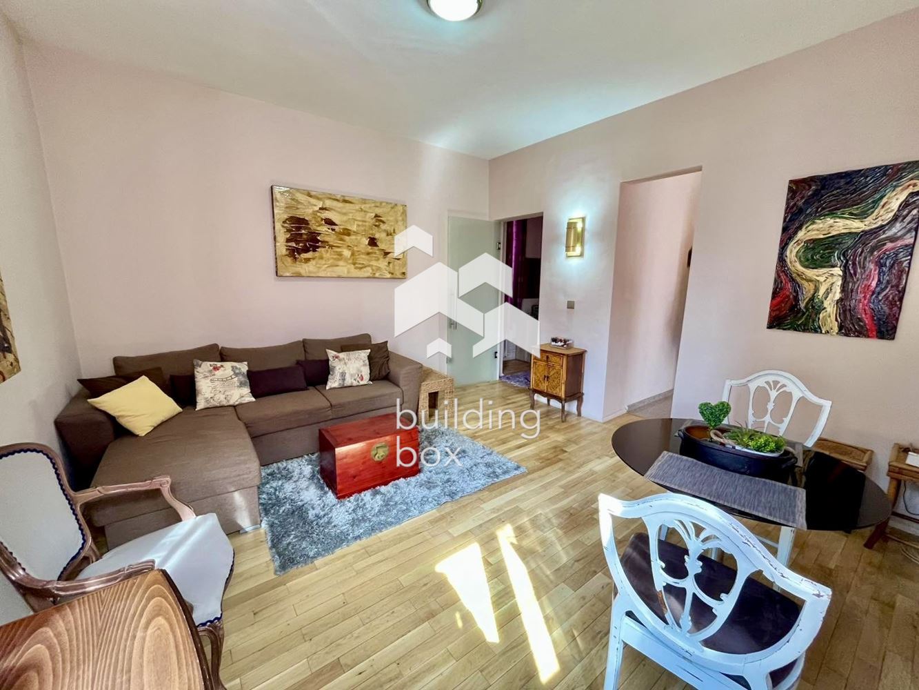 Бутиков двустаен апартамент до Петте кьошета.