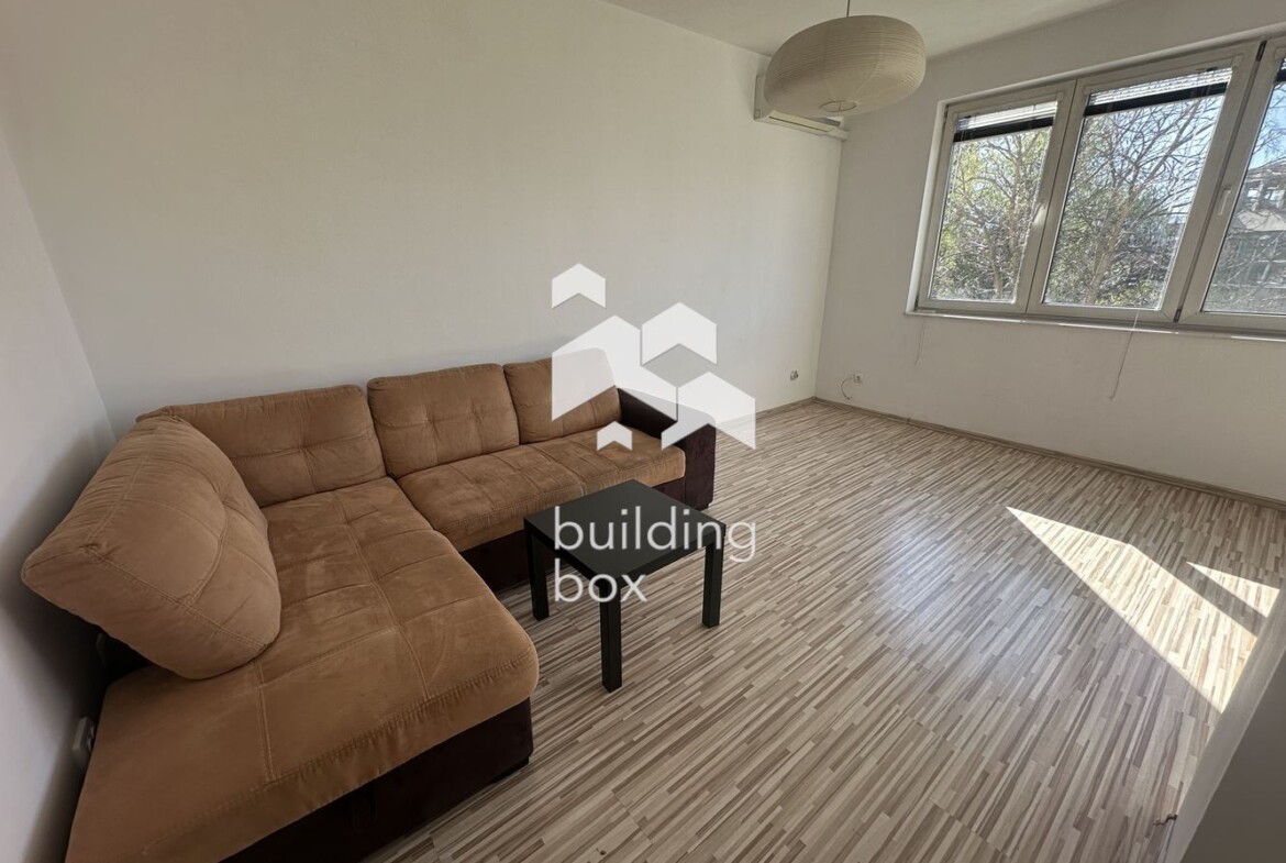 Тристаен апартамент в Манастирски ливади - 0