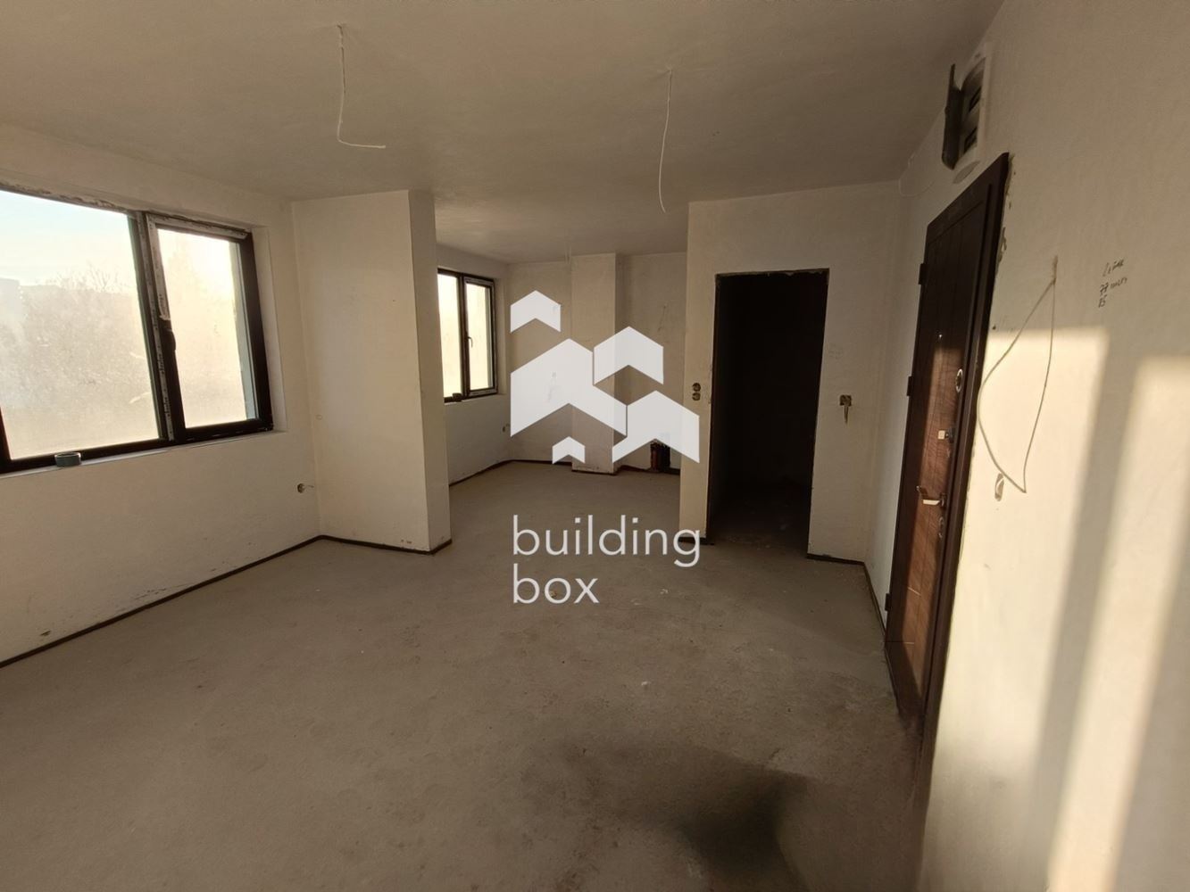 Апартамент с 3 спални - ж.к. Сухата река - 0