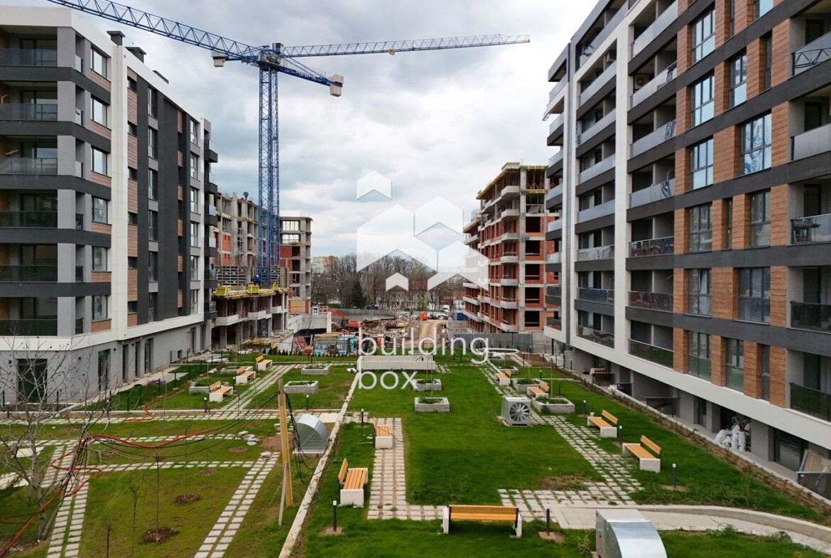 Просторен двустаен апартамент - комплекс „Garden Residence“ - 0