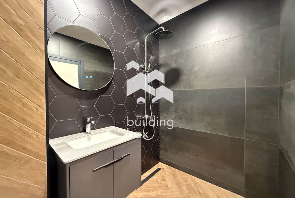 Тристаен апартамент с АКТ16 - център на гр. Пловдив - 0