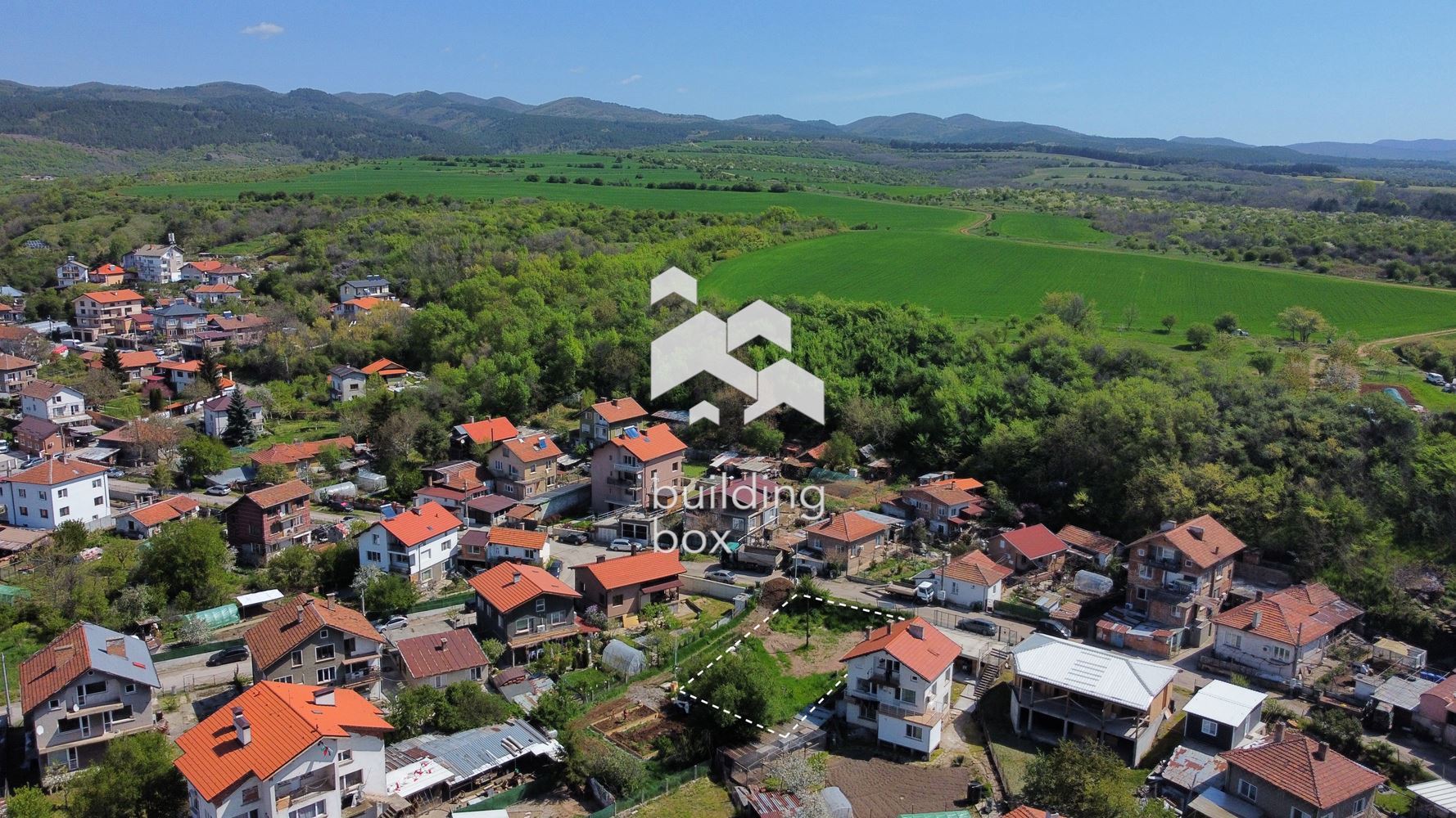 Парцел в регулация за къща – гр. Нови Искър