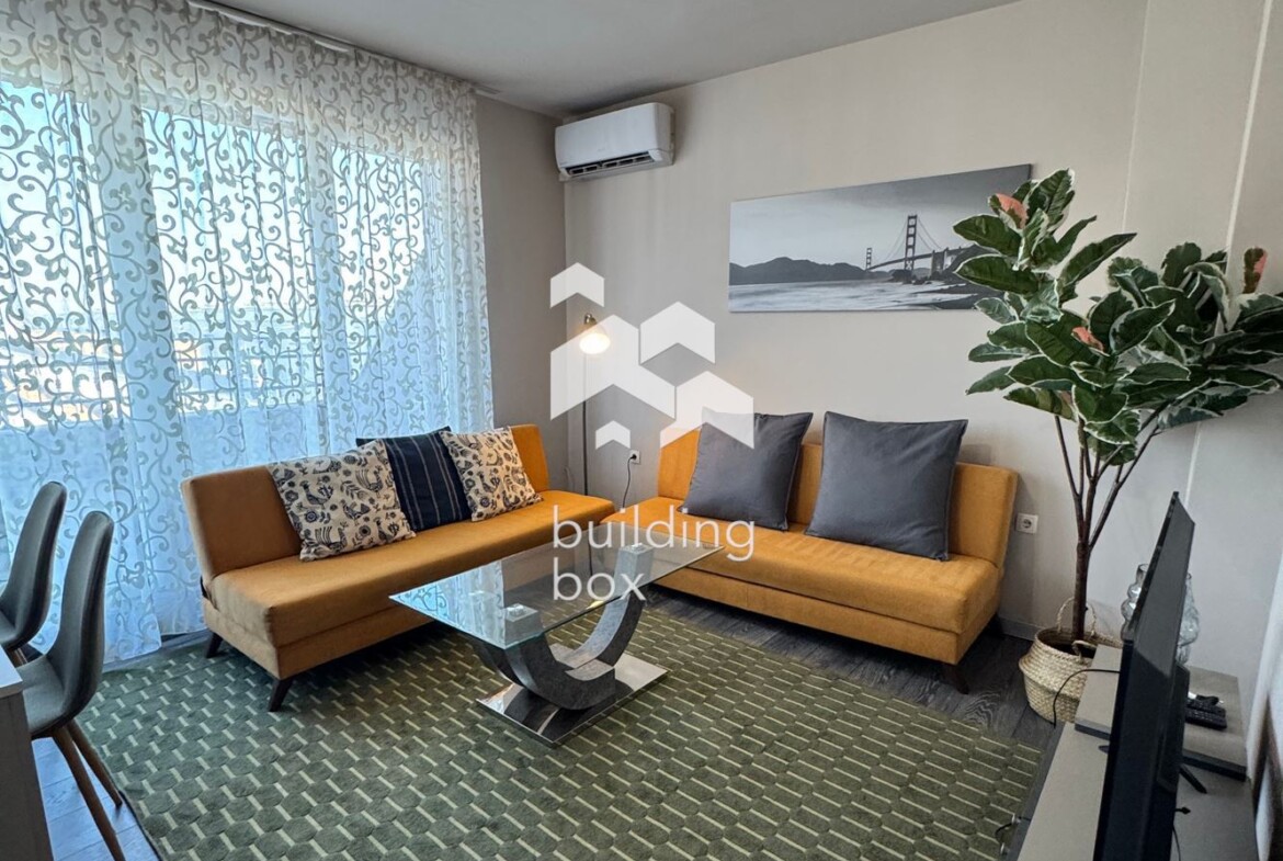 Многостаен апартамент в затворен комплекс в кв. Кръстова вада - 0