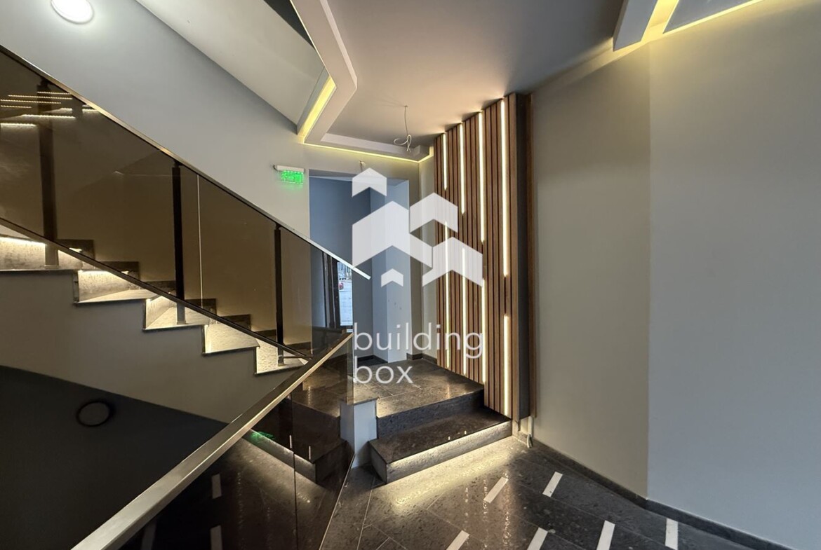 Обзаведен двустаен апартамент в центъра на гр. Пловдив - 0