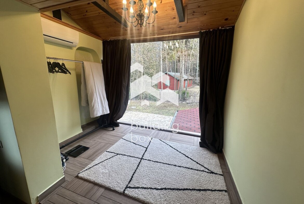 Уютна къща в с. Бистрица - 0