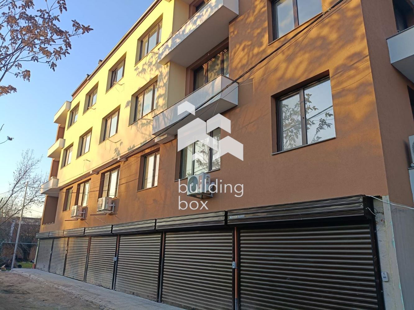 Апартамент с 3 спални - ж.к. Сухата река - 0