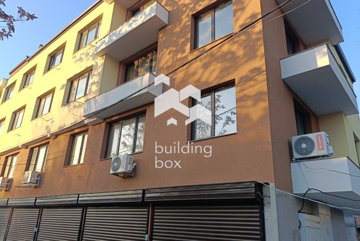 Апартамент с 3 спални - ж.к. Сухата река - 0