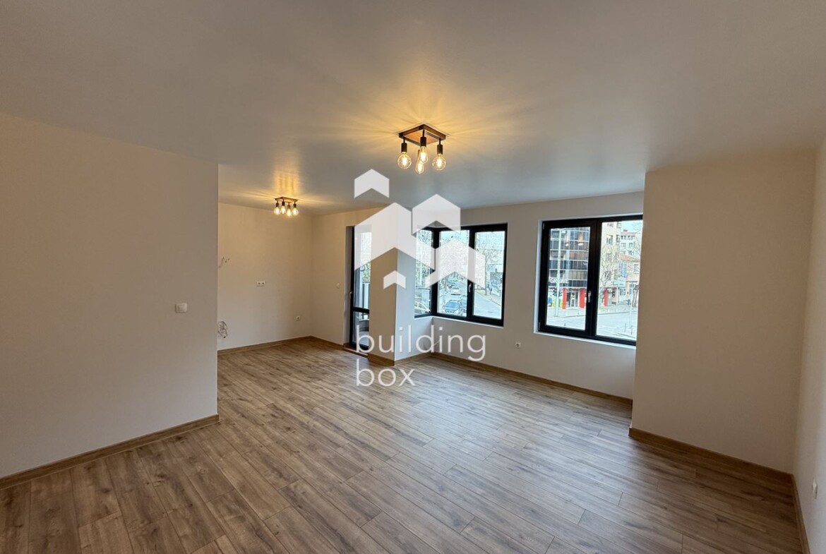 Тристаен апартамент с АКТ16 - център на гр. Пловдив - 0