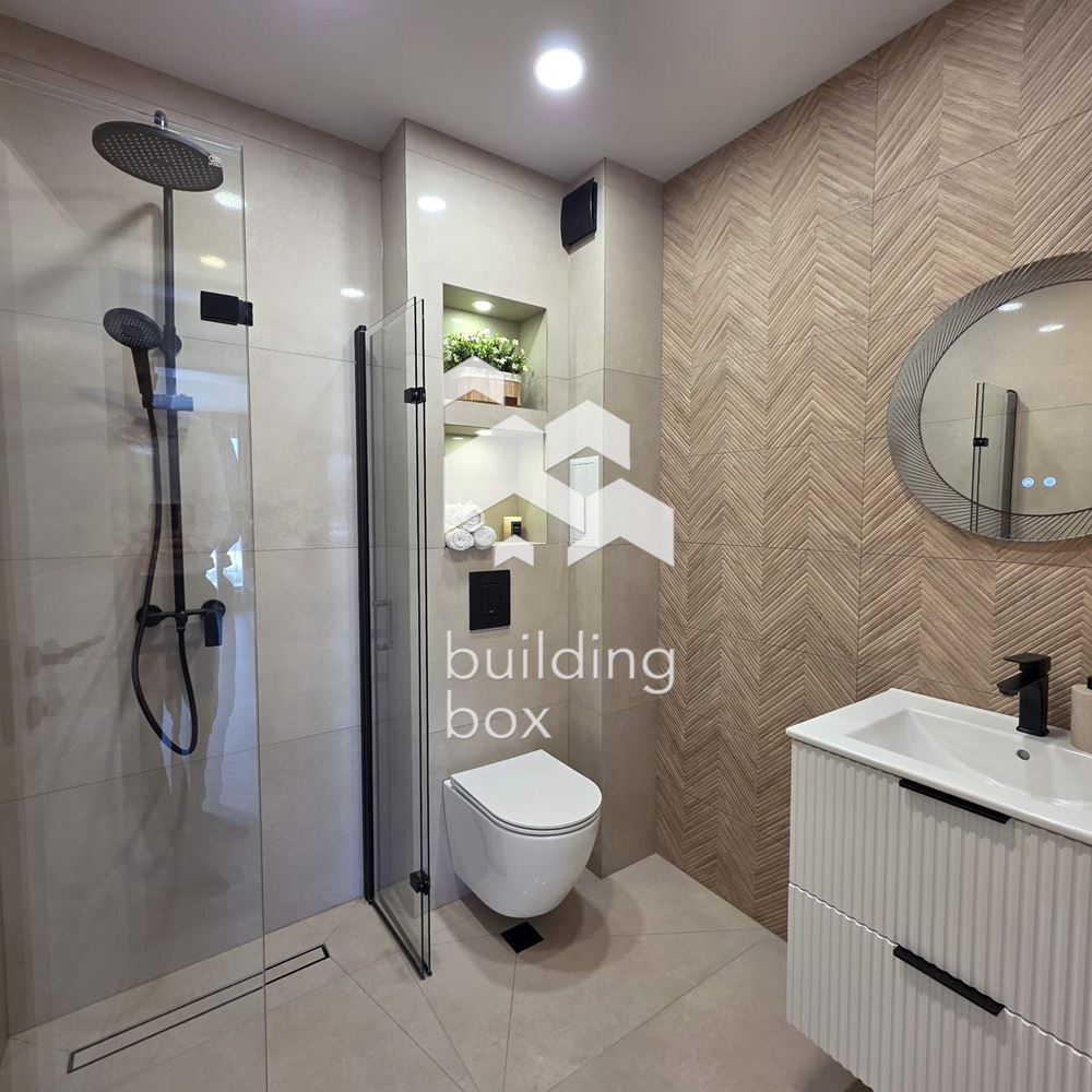 Тристаен апартамент в кв.Тракия. - 0