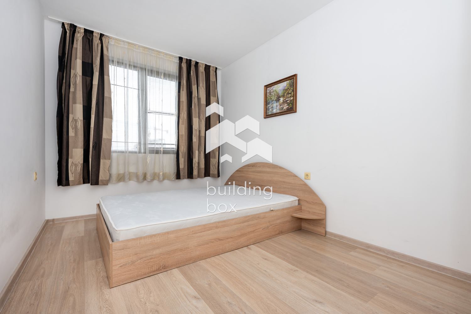 Тристаен обзаведен апартамент - 0