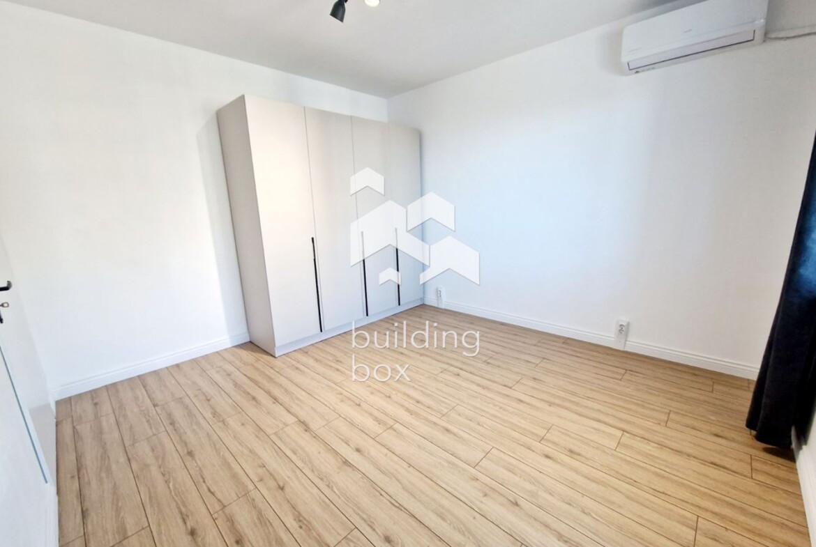 Просторен и светъл тристаен апартамент в кв. Модерно предградие - 0