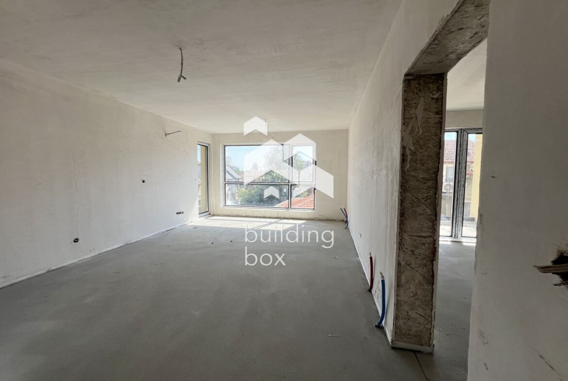 Тристаен апартамент в нова модерна сграда – Централна София - 0