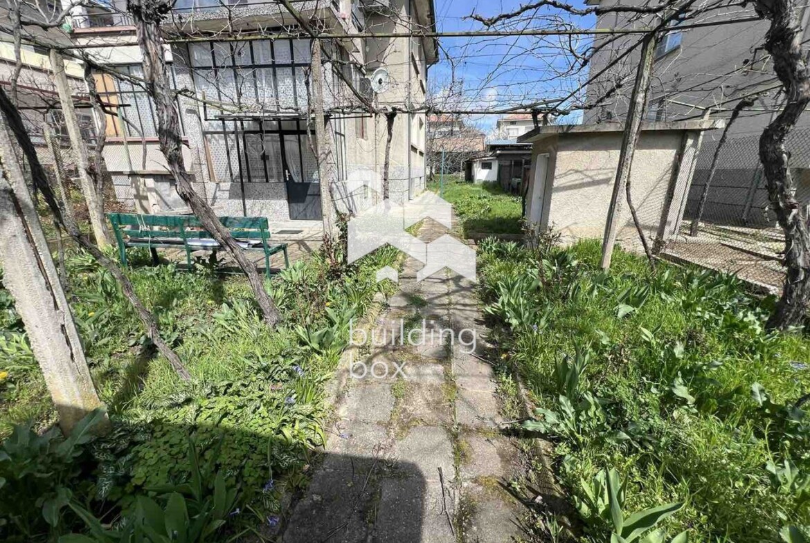 Етаж от къща в гр. Хисаря - 0